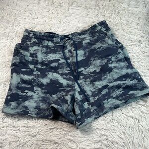 Lululemon Loungeful High-Rise Short 4" Heritage Camo Wash WP Blue Multi